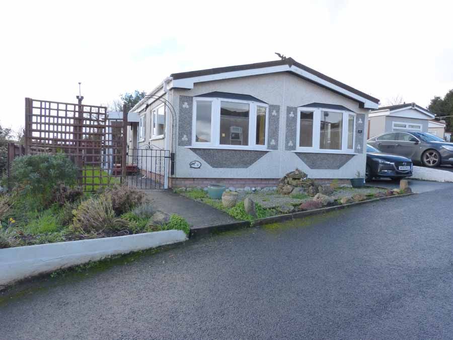 2 bed mobile/park home for sale in Warwick Drive, St. Austell PL25, £