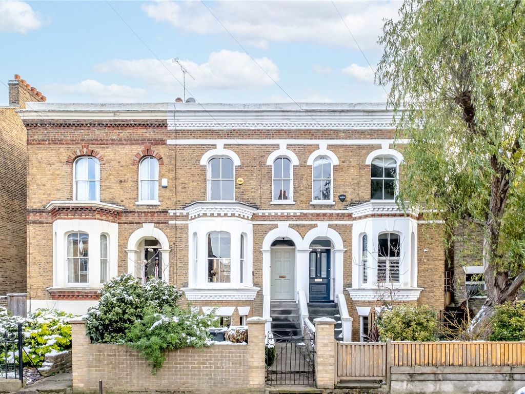 4 bed terraced house for sale in Chaucer Road, London SE24 Zoopla