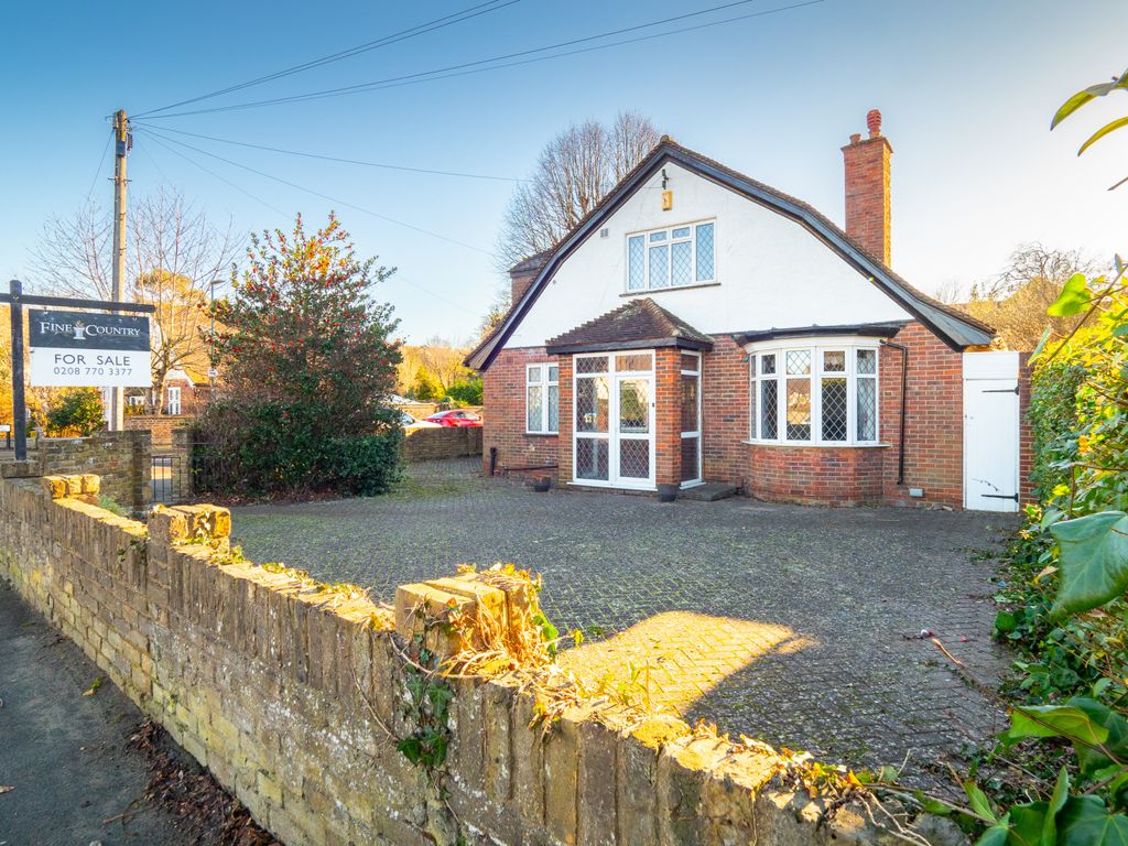 3 bed detached bungalow for sale in Cheam Road, Cheam, Sutton SM1, £