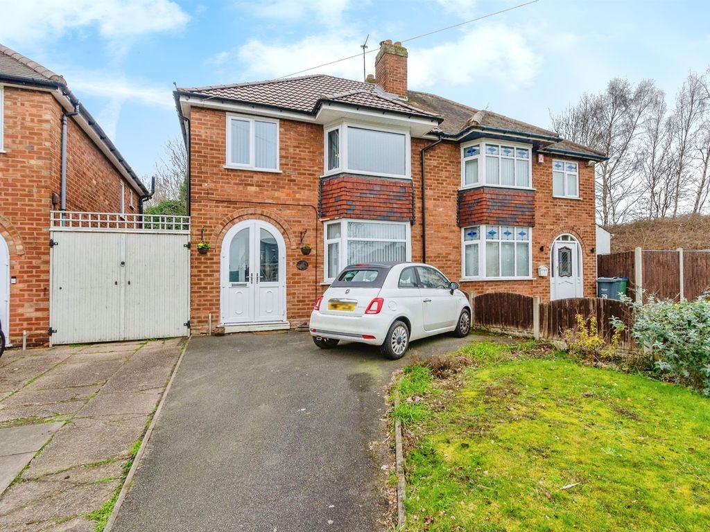 3 bed semidetached house for sale in Woden Road East, Wednesbury WS10
