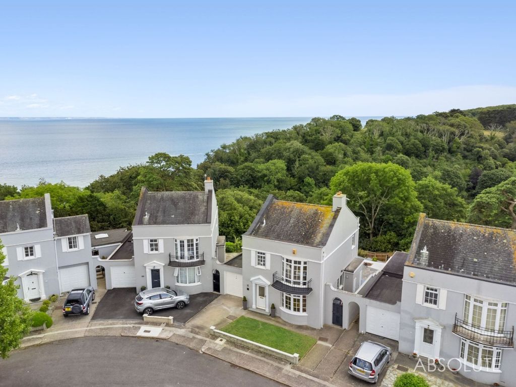 3 bed detached house for sale in Ansteys Close, Torquay TQ1, £560,000