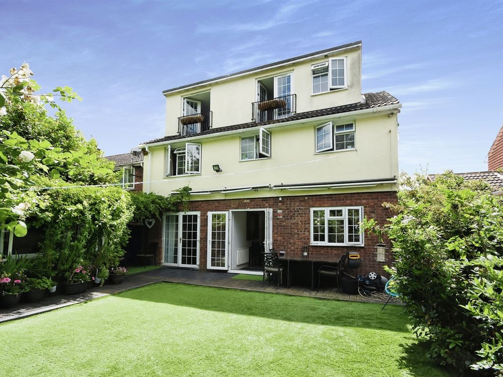 5 bed detached house for sale in Havisham Way, Chelmsford CM1 Zoopla