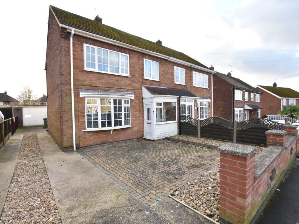 3 bed semidetached house to rent in Fotherby Road, Scunthorpe DN17, £750 pcm Zoopla