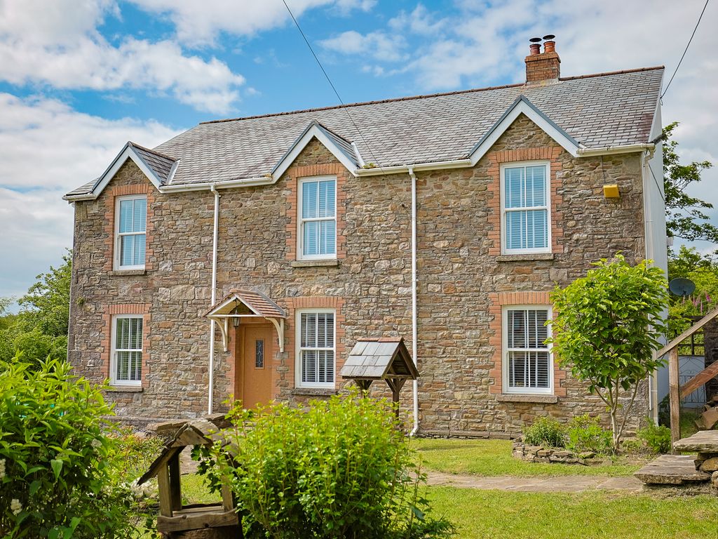 6 bed detached house for sale in Felinfoel, Llanelli, Carmarthenshire