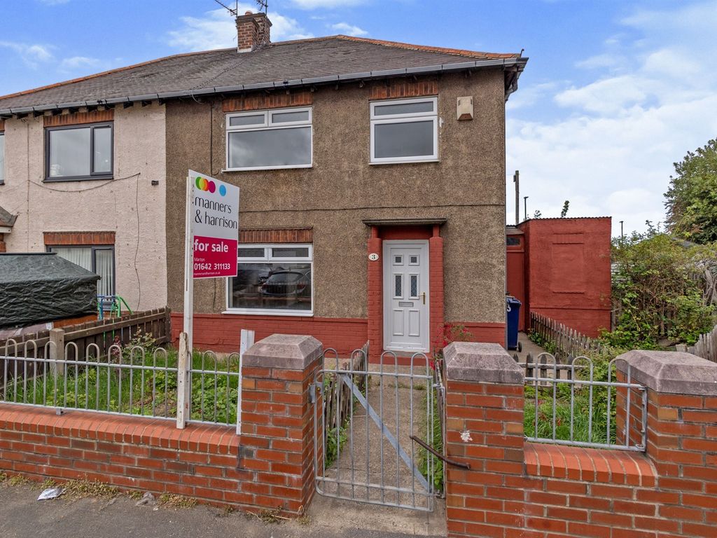 3 bed semidetached house for sale in Belk Close, Grangetown