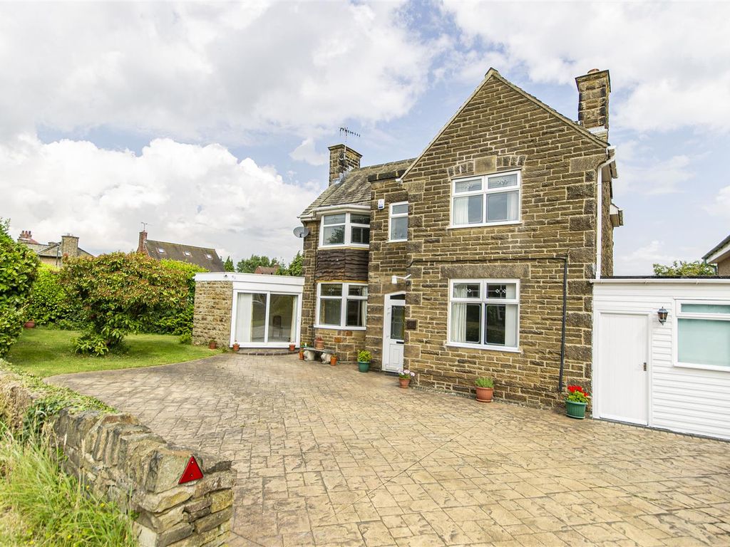 4 bed detached house for sale in Dukes Drive, Newbold, Chesterfield S41