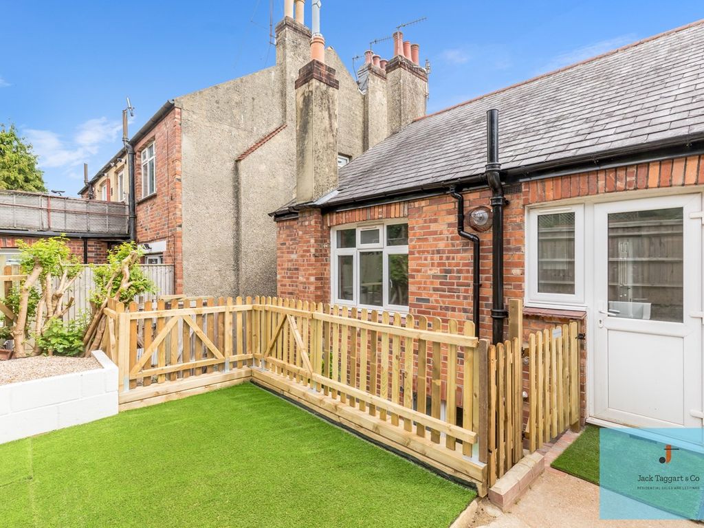 2 bed flat for sale in Stanmer Park Road, Brighton, Brighton BN1 Zoopla