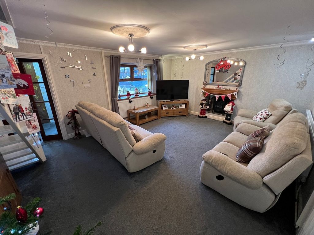 4 bed terraced house for sale in Oak Street Treorchy , Treorchy CF42