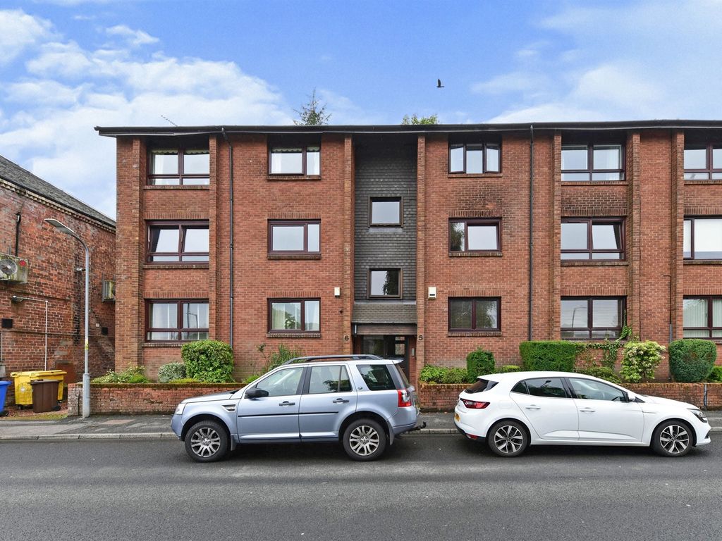 2 bed flat for sale in Levengrove Court, Woodyard Road, Dumbarton G82