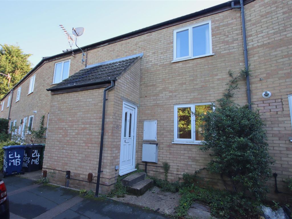 2 bed terraced house to rent in Moss Bank, Cambridge CB4, £1,550 pcm Zoopla