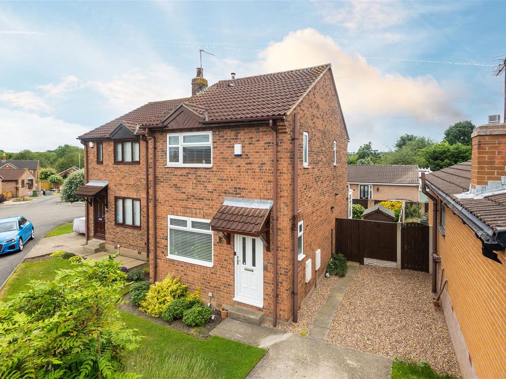 2 bed detached house for sale in Avondale Drive, Stanley, Wakefield WF3