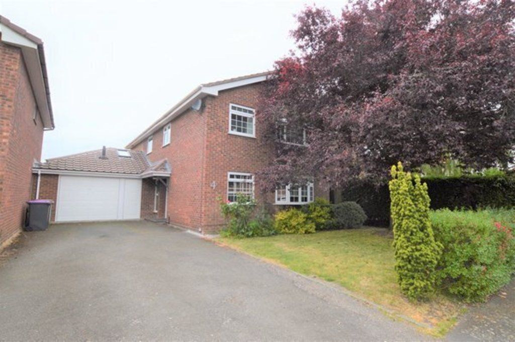 5 bed detached house for sale in Maynards Croft, Newport, Shropshire