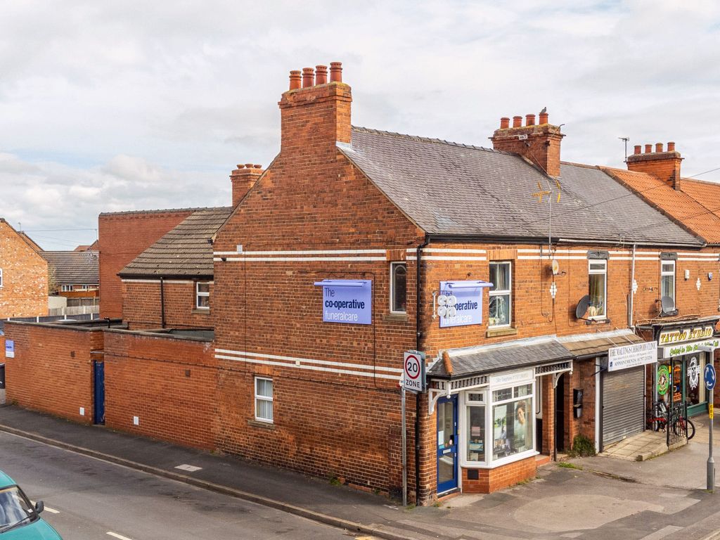 2 bed flat for sale in Flaxley Road, Selby YO8 Zoopla