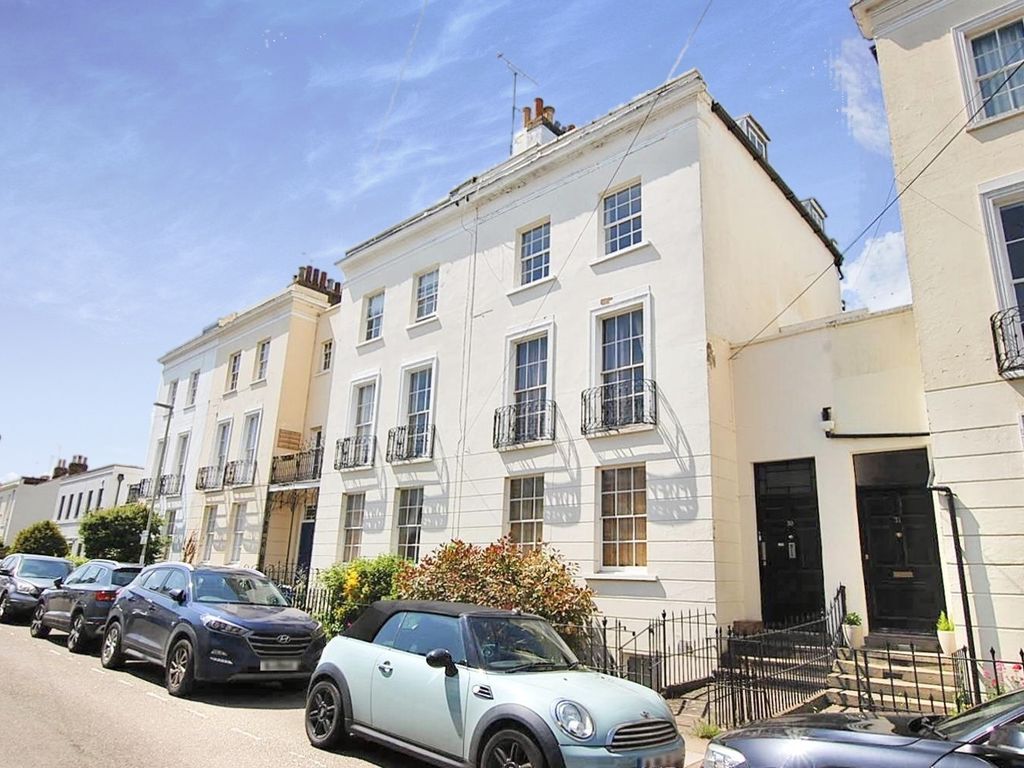 2 bed flat for sale in Montpellier Villas, Cheltenham GL50 Zoopla