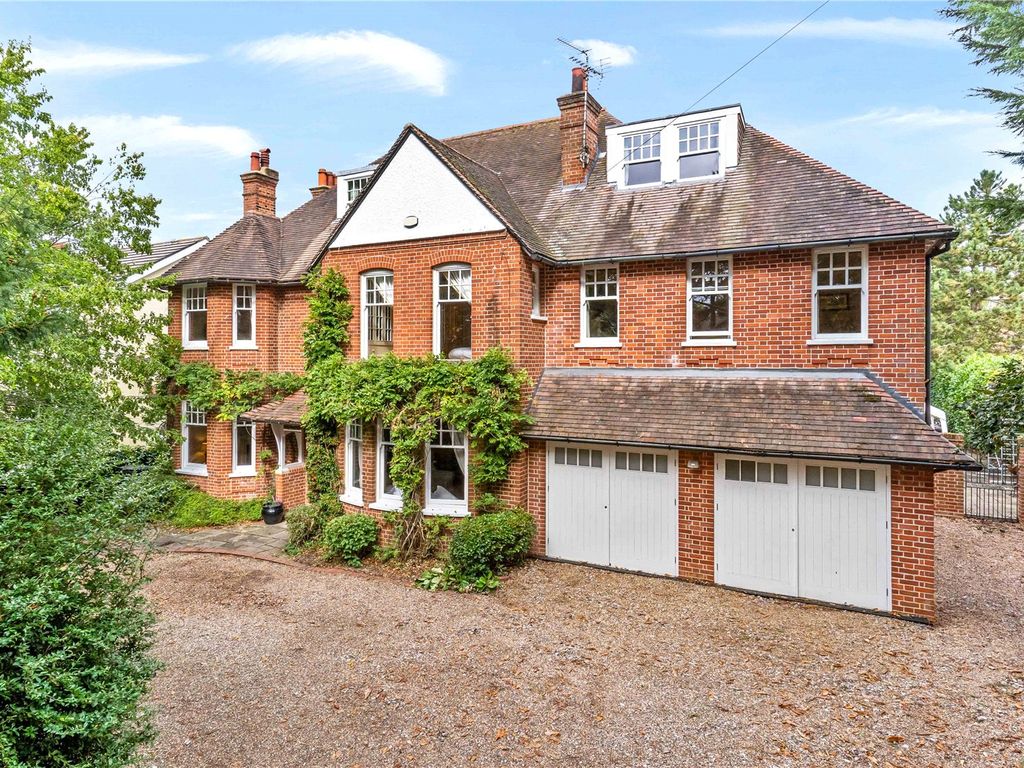 7 bed detached house for sale in 11 Avenue Road, Stortford