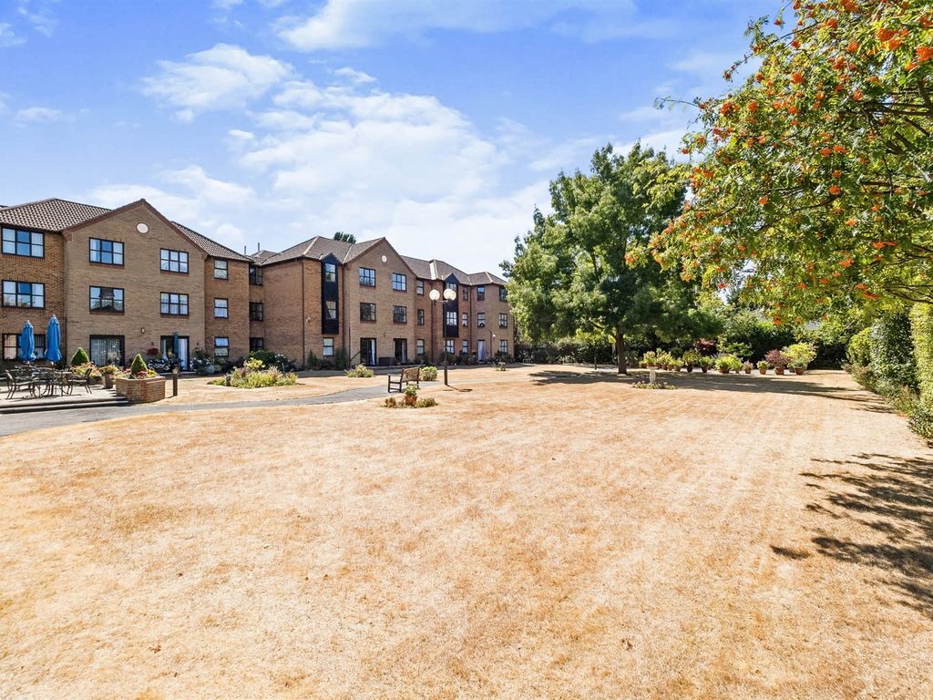 1 bed flat for sale in Longbridge Road, Barking IG11 Zoopla