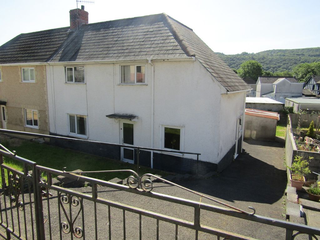 3 bed semidetached house for sale in Heol Y Llwynau, Trebanos, Pontardawe, Swansea. SA8 Zoopla