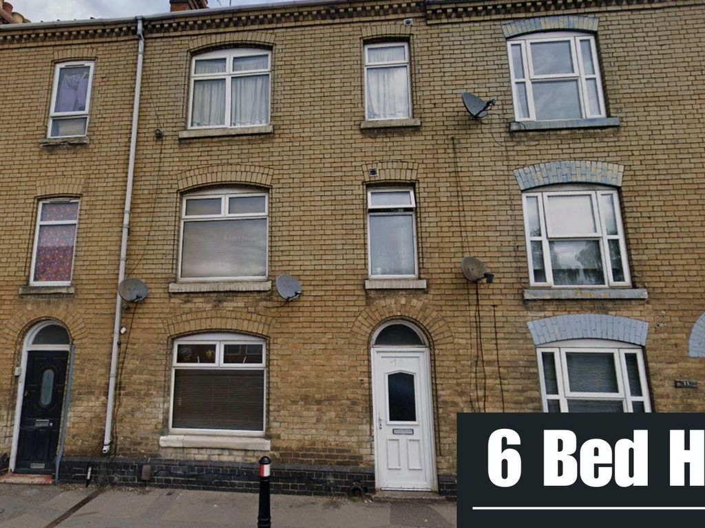 6 bed terraced house for sale in Weedon Road, Northampton NN5, £275,000