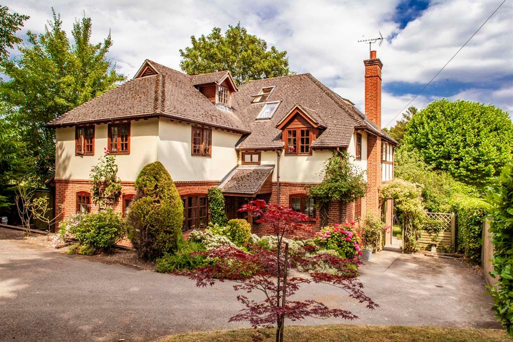 5 bed detached house for sale in Acer Lodge, Streatley On Thames RG8, £