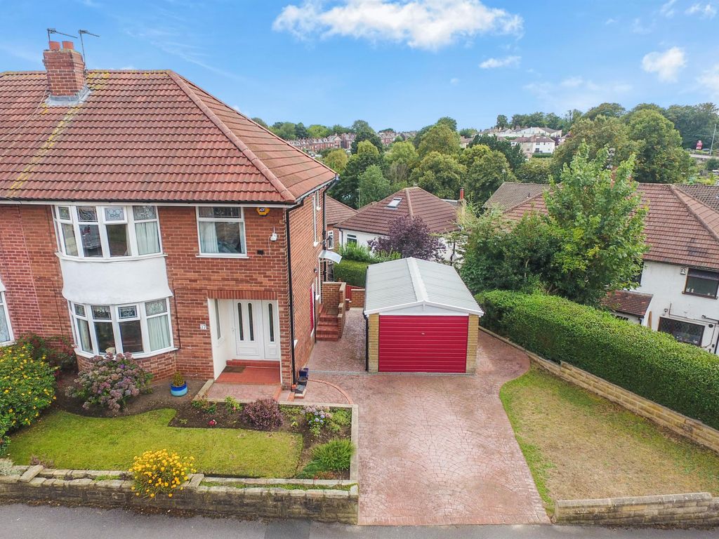 3 bed semidetached house for sale in Allerton Grange Gardens, Leeds