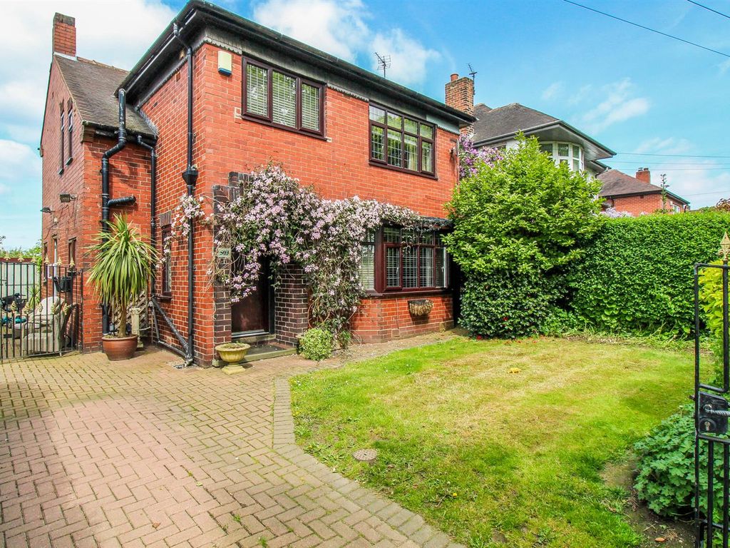 3 bed detached house for sale in Doncaster Road, Crofton, Wakefield WF4