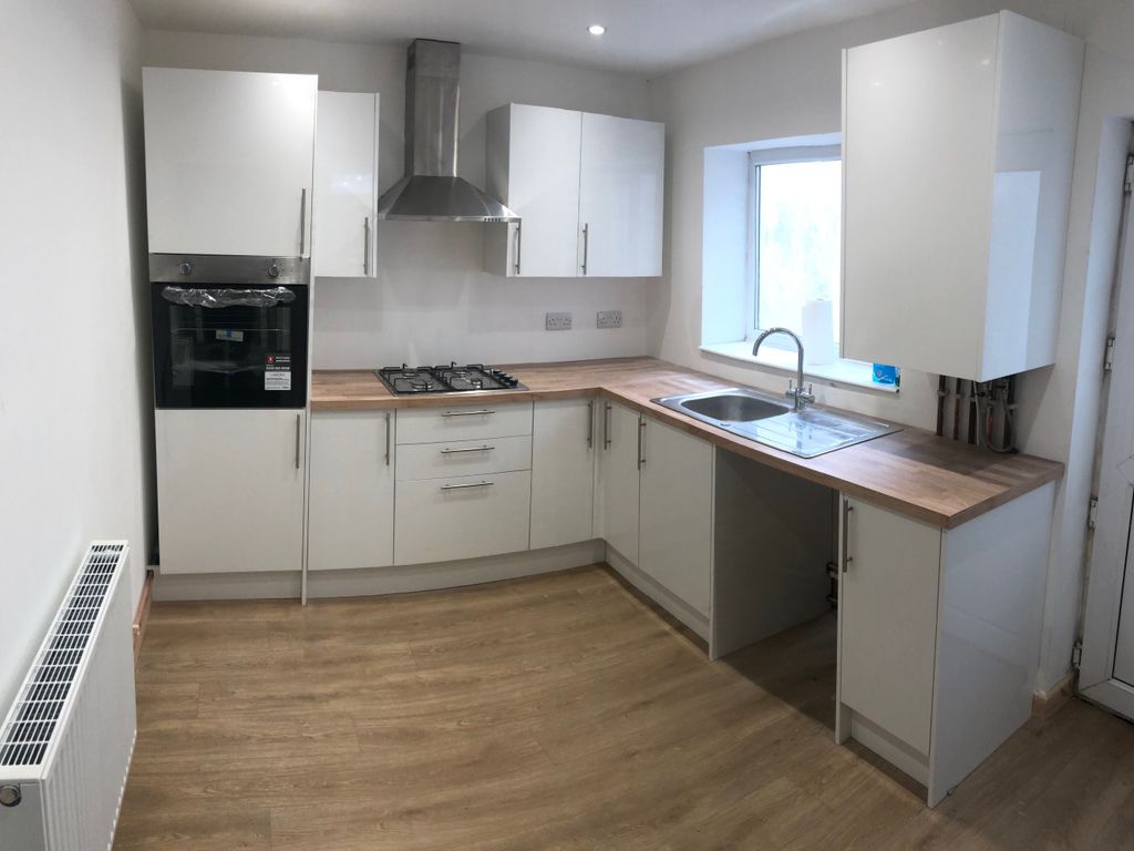 3 bed property to rent in Carmarthen Road, Cwmdu, Swansea SA5 Zoopla