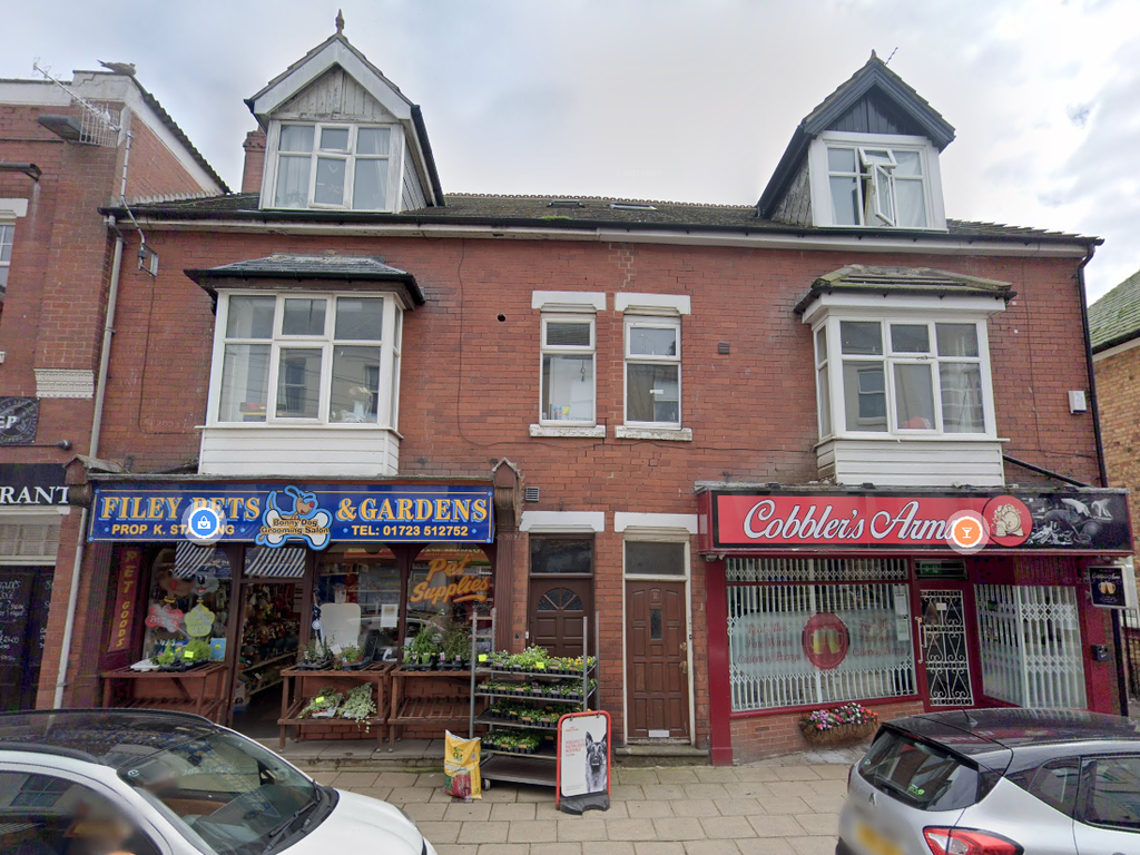 1 bed flat to rent in The Courtyard, West Street, Muston, Filey YO14, £