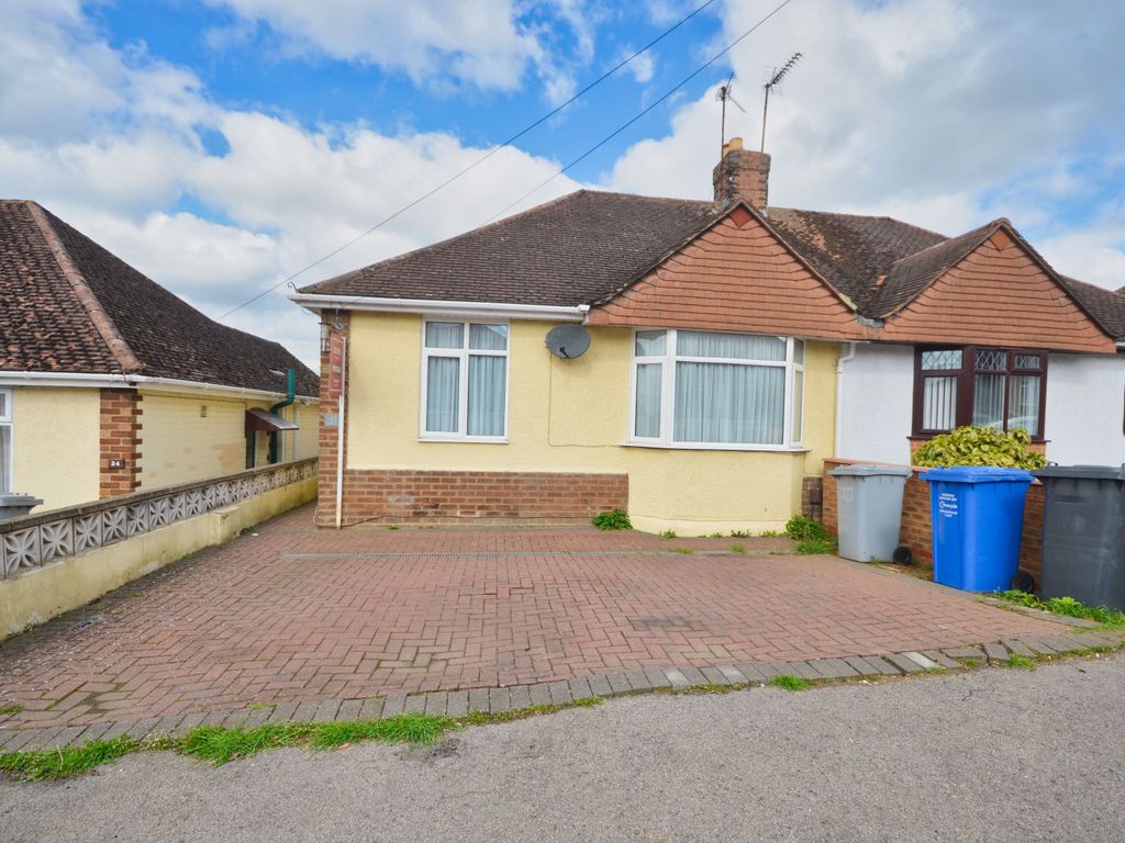 2 bed semidetached bungalow for sale in Bryant Road, Kettering NN15