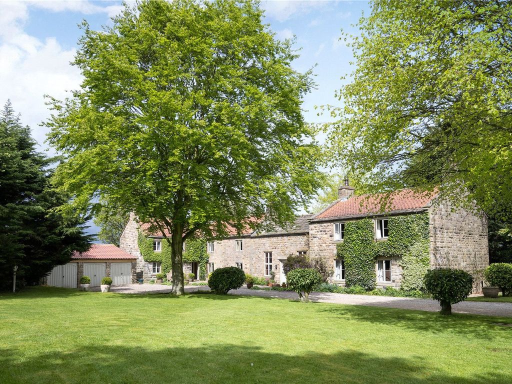 5 bed detached house for sale in Galphay, Ripon, North Yorkshire HG4, £