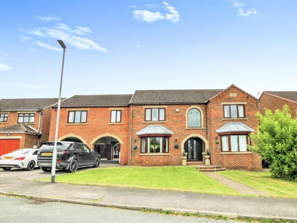 9 bed detached house for sale in Meadowcroft, Cockfield,