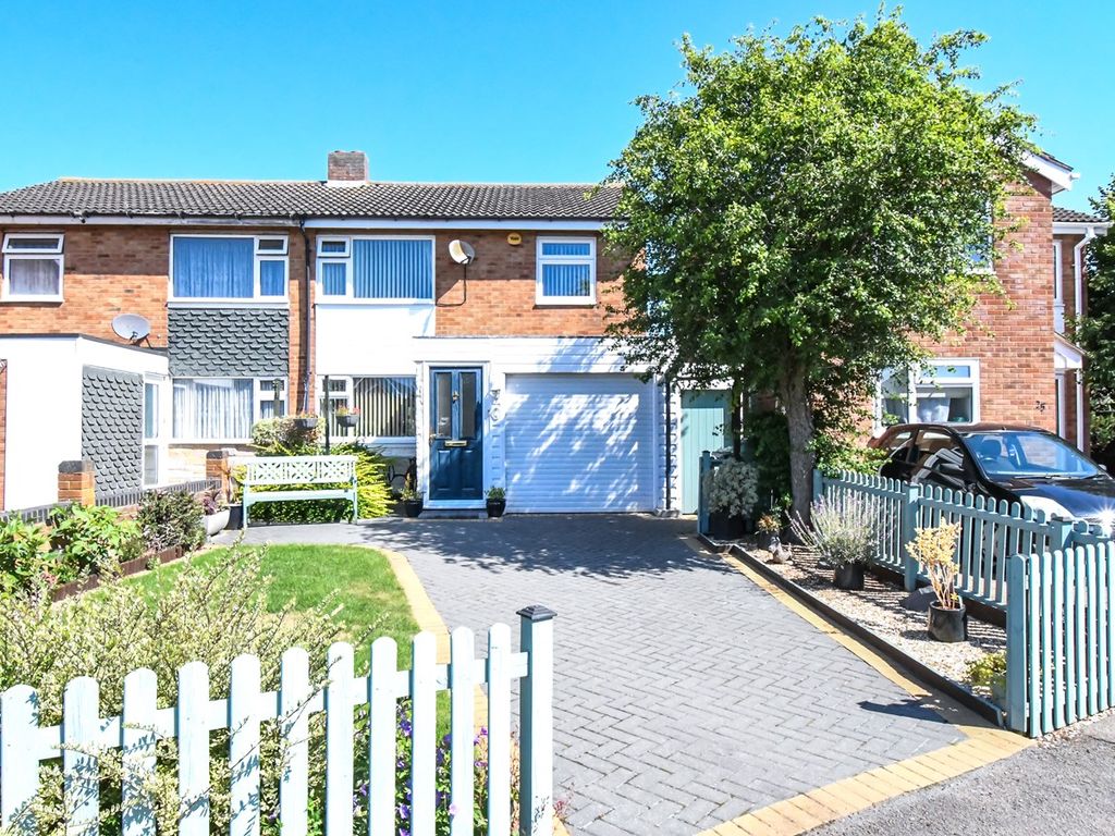 3 bed semidetached house for sale in Chantry Avenue, Kempston, Bedford MK42, £310,000 Zoopla