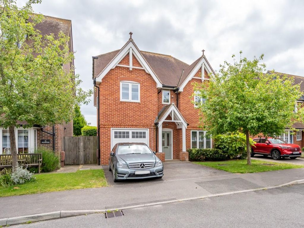 4 bed detached house for sale in Mackintosh Drive, Bersted Park, Bognor