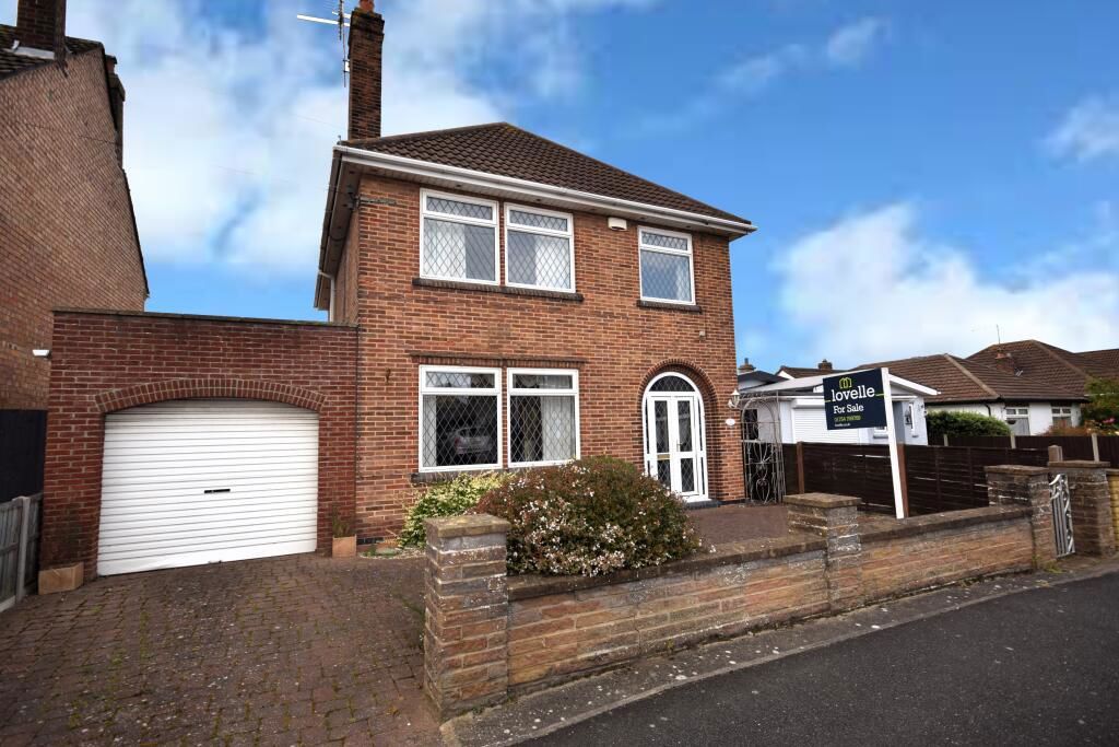 3 bed detached house for sale in Lumley Crescent, Skegness PE25, £