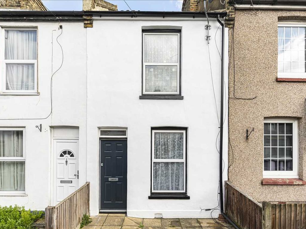 2 bed property for sale in Howard Road, Dartford DA1, £290,000 Zoopla