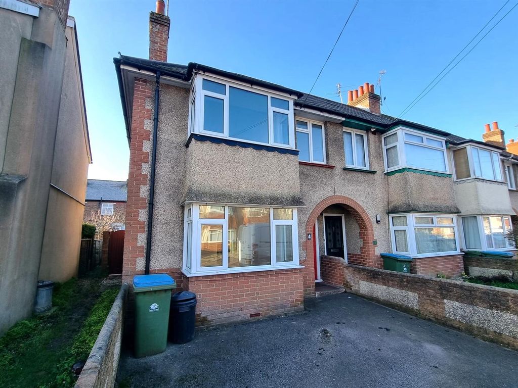 3 bed end terrace house to rent in Dorset Road, Bognor Regis PO21, £1,400 pcm Zoopla