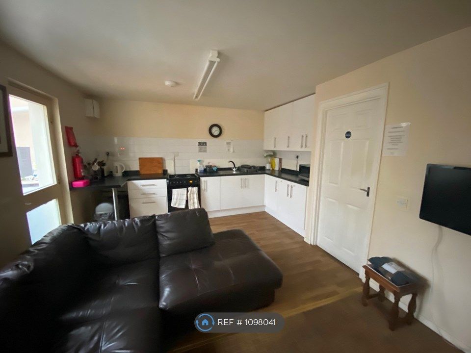 Room to rent in Bringhurst, Orton Goldhay, Peterborough PE2 Zoopla