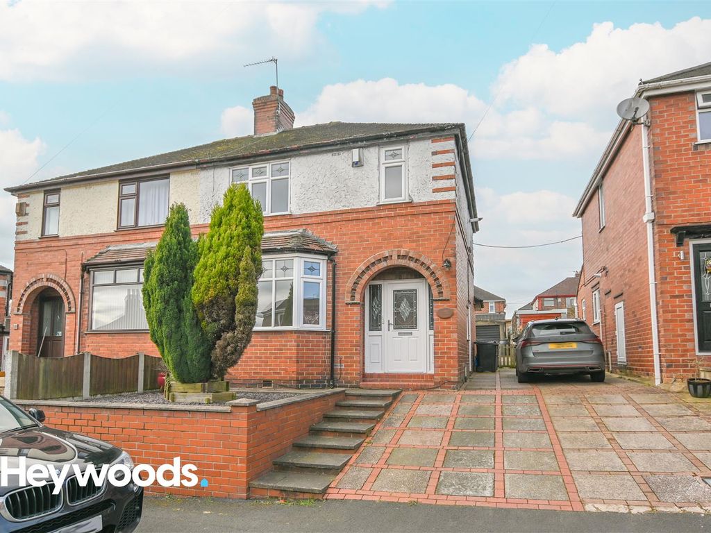 3 bed semidetached house to rent in Clover Road, Wolstanton, Newcastle