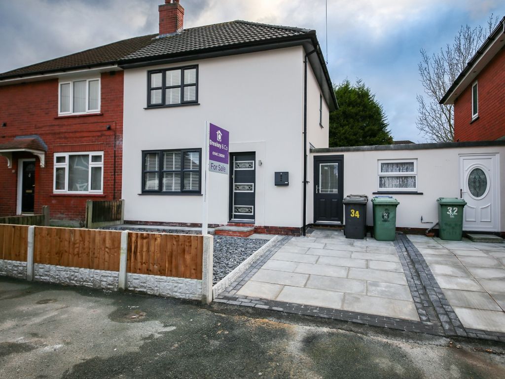 2 bed semidetached house for sale in Severn Road, AshtonInMakerfield