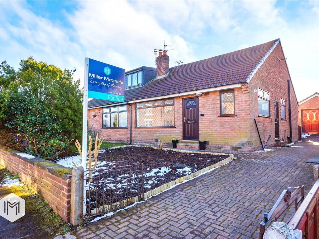 3 bed semidetached house to rent in Hawthorn Crescent, Tottington