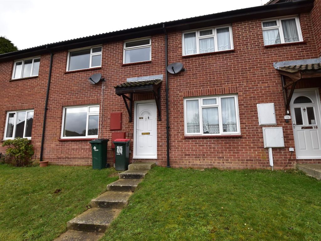 3 bed terraced house to rent in Hillingdale, Crawley RH11 Zoopla