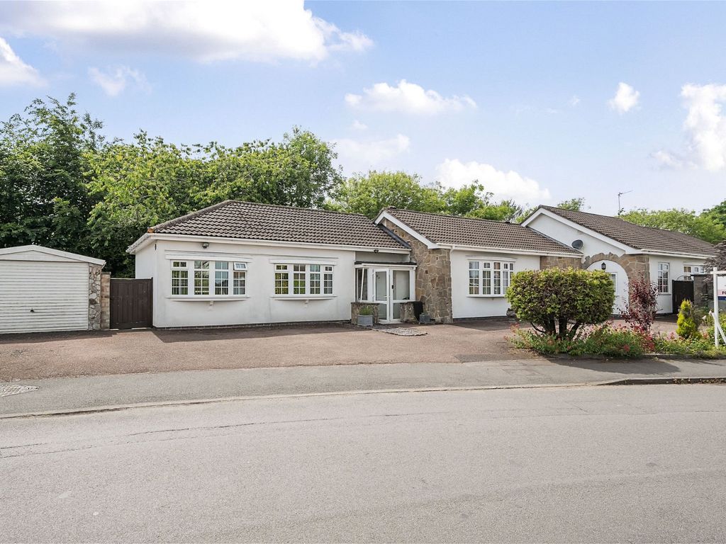 4 bed bungalow for sale in Maytree Drive, Kirby Muxloe, Leicester LE9