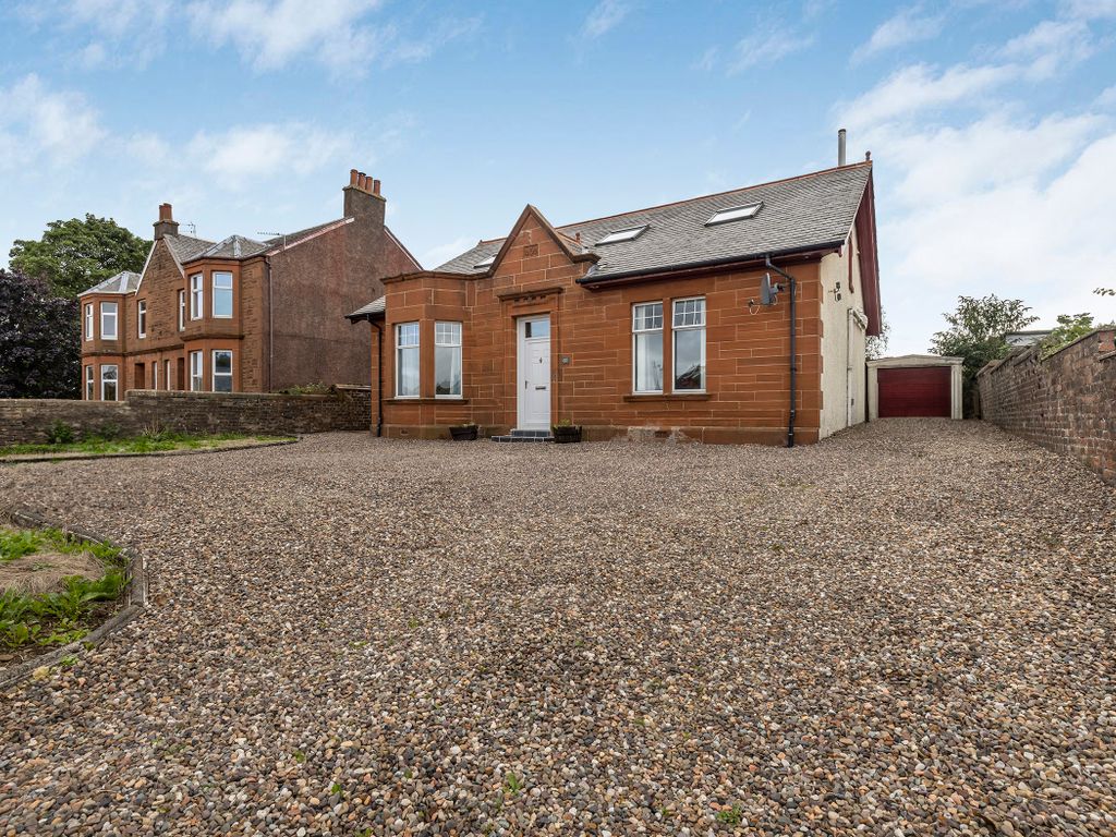 4 bed detached house for sale in Dalry Road, Kilwinning KA13, £250,000