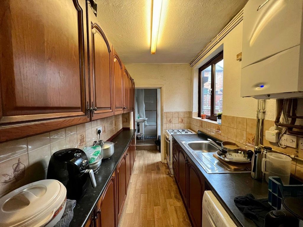 3 bed terraced house to rent in Surrey Street, Leicester LE4 Zoopla