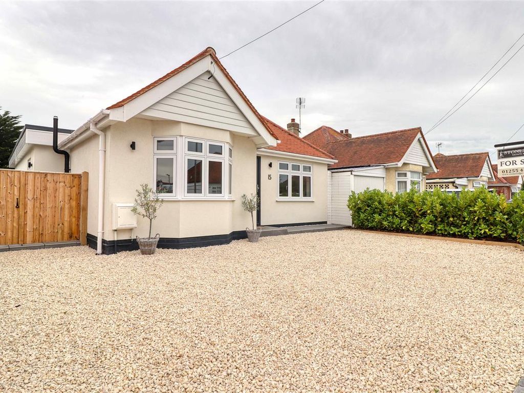 3 bed bungalow for sale in Manchester Road, HollandOnSea, ClactonOn