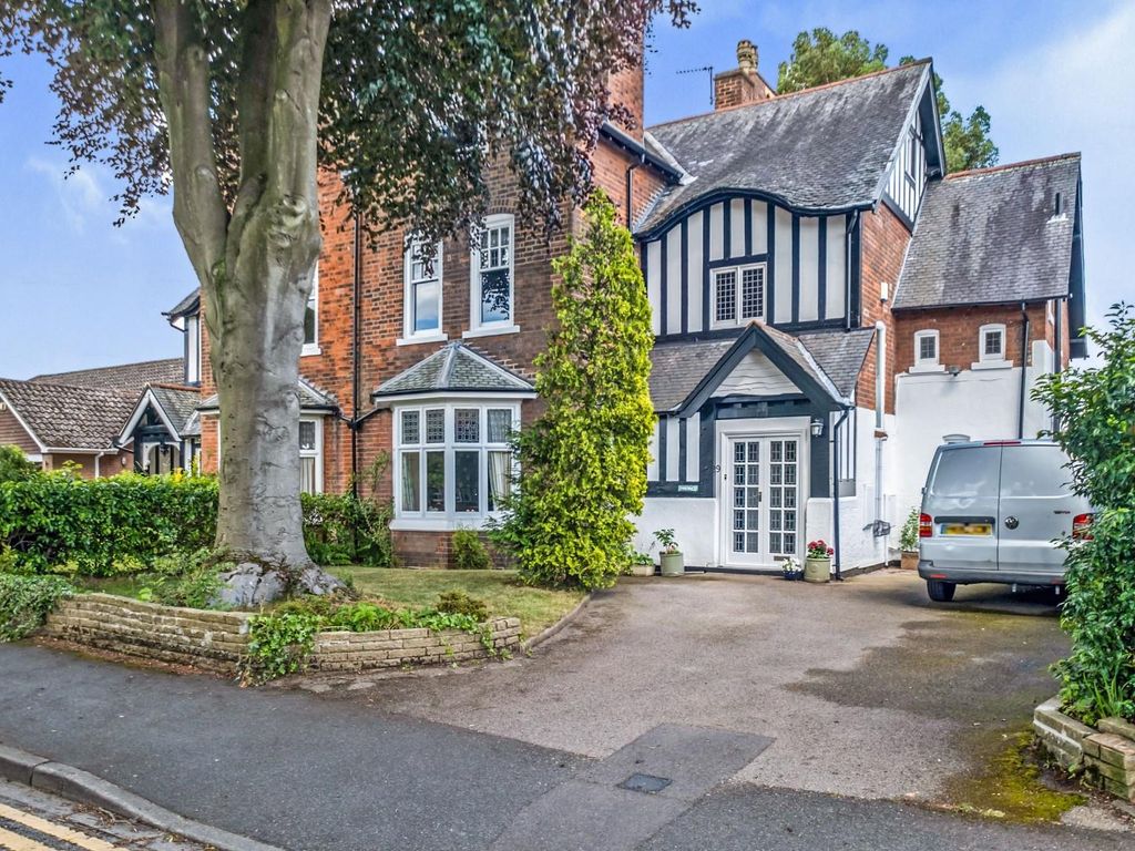 5 bed semidetached house for sale in Driffold, Sutton Coldfield, West