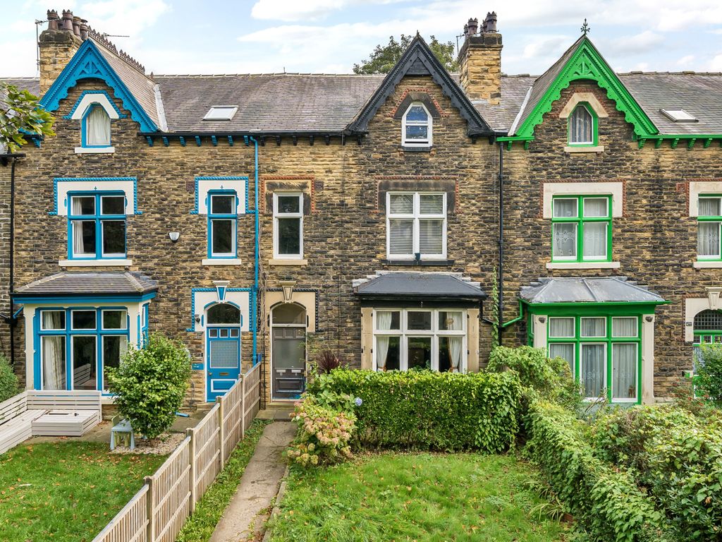 2 bed flat for sale in Oak Road, Chapeltown, Leeds LS7, £275,000 Zoopla