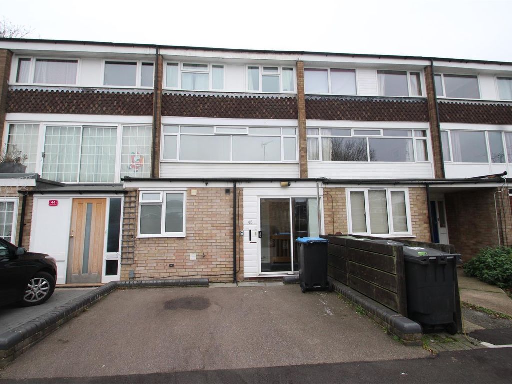 Property to rent in Hatfield Crescent, Hemel Hempstead HP2, £550 pcm