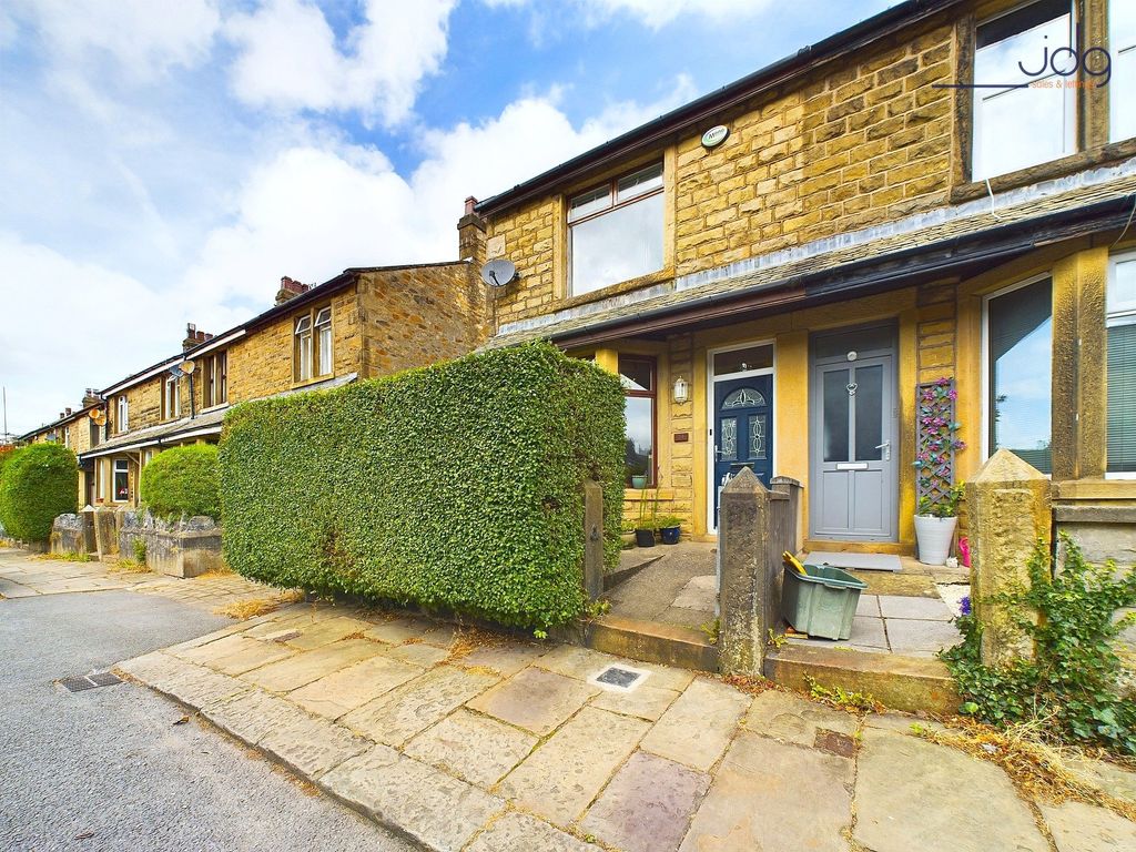 2 bed end terrace house for sale in Wellington Road, Lancaster LA1, £
