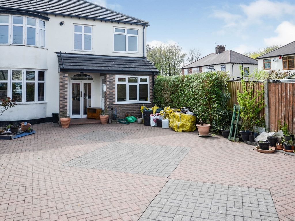 5 bed semidetached house for sale in Longview Crescent, Huyton
