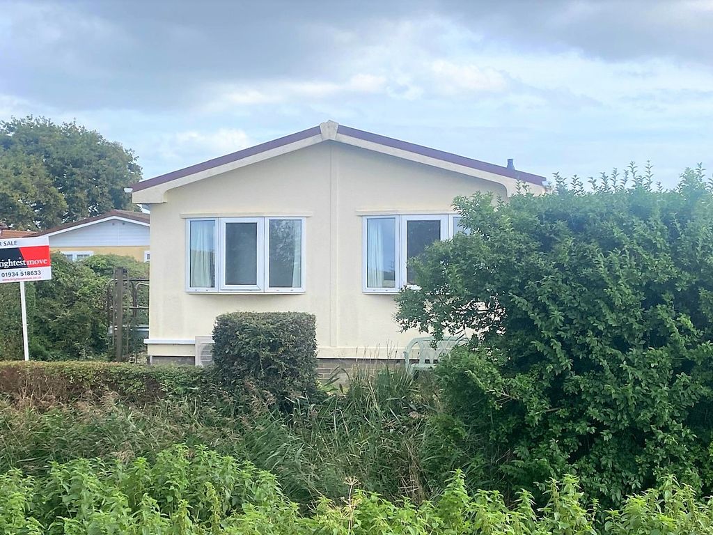 2 bed mobile/park home for sale in Oaktree Park, Locking, WestonSuper